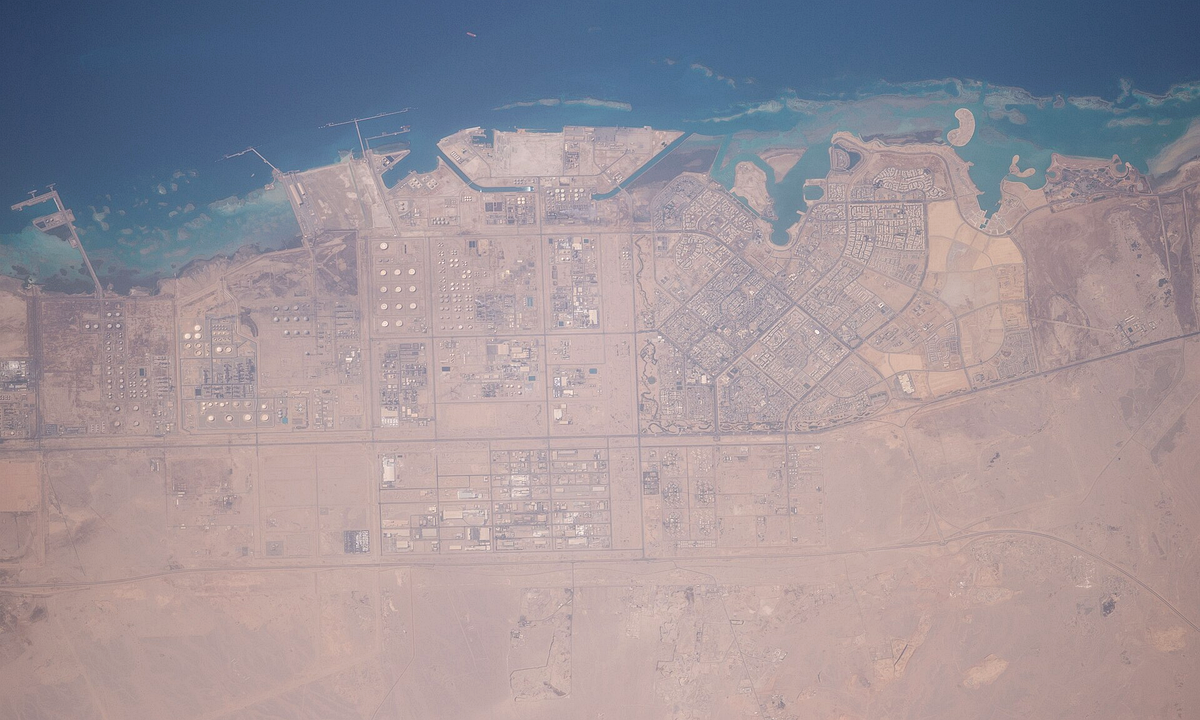 Archival astronaut photograph, 26 October 2014: Yanbu Al Sinaiyah industrial and port complex on Saudi Arabia's Red Sea coast, from the International Space Station (NASA ISS041-E-100622). Photograph: NASA. Public domain.