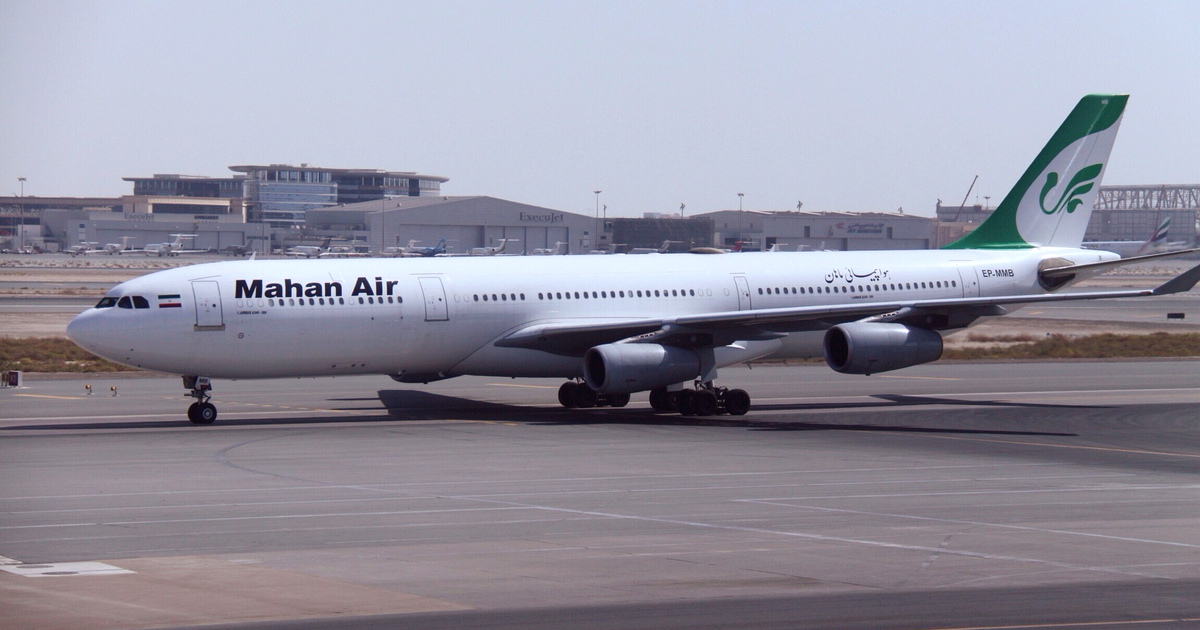 Mahan Air Airbus A340-300 EP-MMB taxiing at Dubai International Airport, 28 September 2013. Photograph: Aeroprints.com via Wikimedia Commons, CC BY-SA 3.0, cropped.