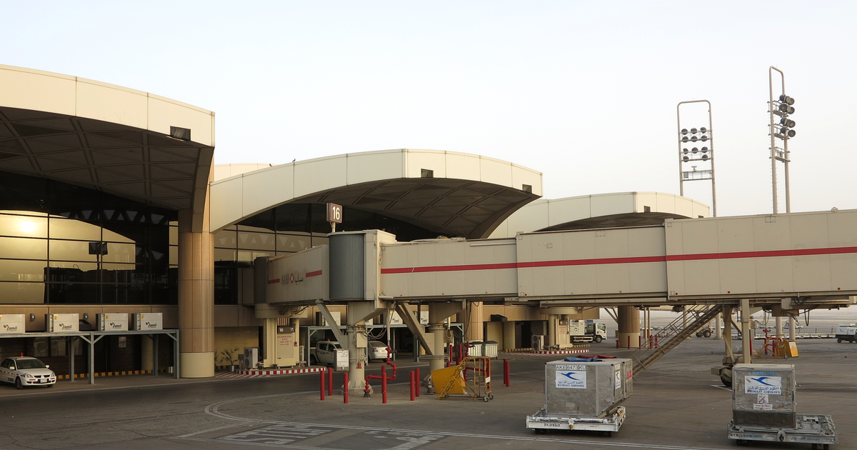 King Khalid International Airport's Terminal 1 seen from the apron in Riyadh, 7 March 2013. Photograph: Kayhan Ertugrul / Wikimedia Commons, CC BY-SA 3.0.